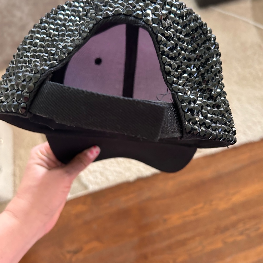 Black Rhinestone Cap - Picture 5 of 5